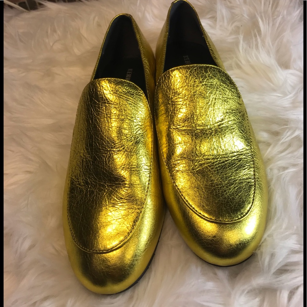 COPY - Kenneth Cole Leather Loafers, Gold, Size 9.